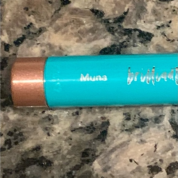 SOLD OUT Thrive Cosmetics Brilliant Eye Brightener cream to powder Shadow MUNA. - Picture 4 of 4